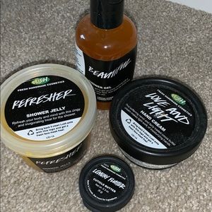 LUSH SHOWER KIT